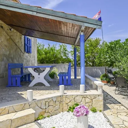 Holiday home Marianna In Pag - Haus Fuer 5 Personen Pag Town