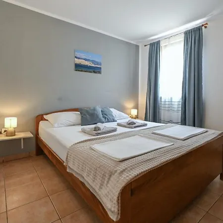Prázdninový dům Marianna In Pag - Haus Fuer 5 Personen