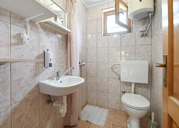 Marianna In Pag - Haus Fuer 5 Personen Дом отдыха Колан