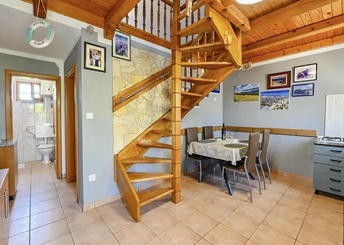 Marianna In Pag - Haus Fuer 5 Personen * Колан