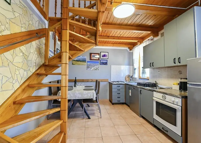 Дом отдыха Marianna In Pag - Haus Fuer 5 Personen